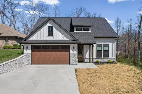 4809 Maple Leaf Dr, Columbia, MO 65201