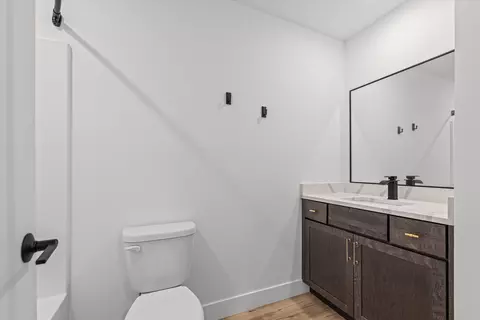 Bath - 4809 Maple Leaf Dr, Columbia, MO 65201 photo 6 of 7