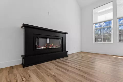 Living - 4809 Maple Leaf Dr, Columbia, MO 65201 photo 3 of 5