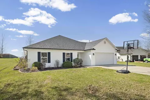 945 S D C Ln, Harrisburg, MO 65256