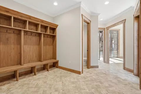 Entry Way - 6768 E New Haven Rd, Columbia, MO 65201 photo 10 of 11