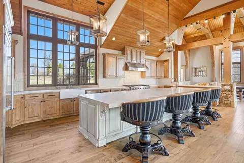 Kitchen - 6768 E New Haven Rd, Columbia, MO 65201 photo 3 of 9