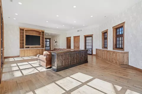 Living - 6768 E New Haven Rd, Columbia, MO 65201 photo 5 of 6