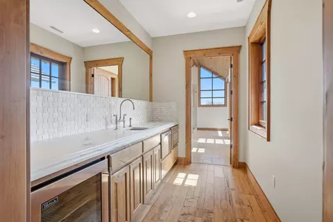 Entry Way - 6768 E New Haven Rd, Columbia, MO 65201 photo 8 of 11