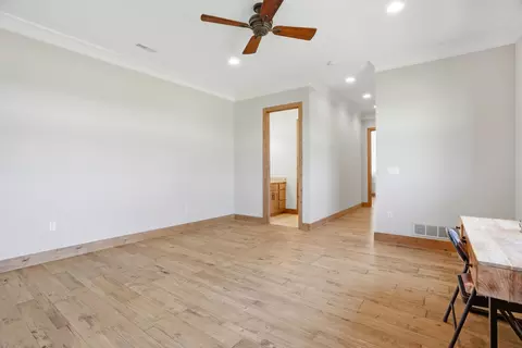 Bedroom - 6768 E New Haven Rd, Columbia, MO 65201 photo 15 of 20