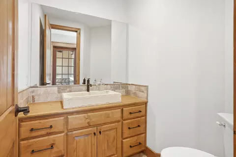 Bath - 6768 E New Haven Rd, Columbia, MO 65201 photo 8 of 10