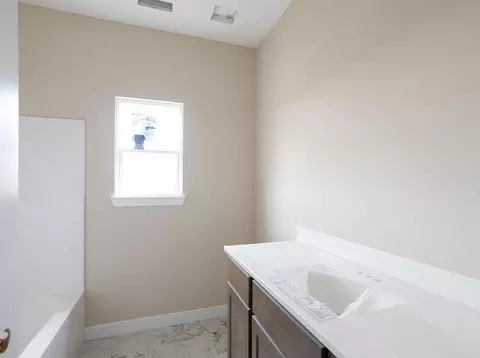 Bath - 15200 Amendment Rd, Ashland, MO 65010 photo 3 of 3