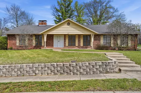 3801 W Rollins Rd, Columbia, MO 65203