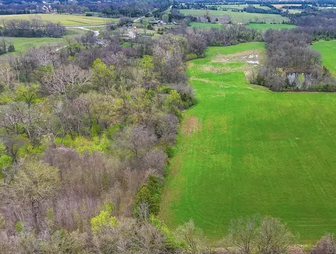 22 E Acres E Sugar Grove Rd, Columbia, MO 65201
