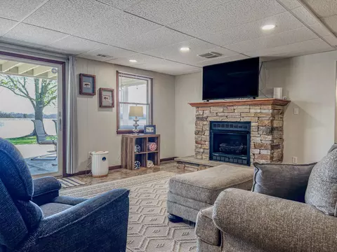 11 N Larand Dr, Holts Summit, MO 65043 photo 26
