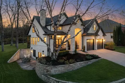 1100 E Old Hawthorne Dr, Columbia, MO 65201