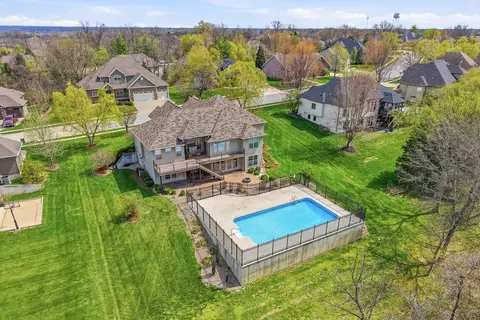 5200 Thornbrook Pkwy, Columbia, MO 65203