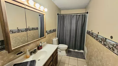 Bath - 1208 Perry Ln, Fulton, MO 65251 photo 1 of 1