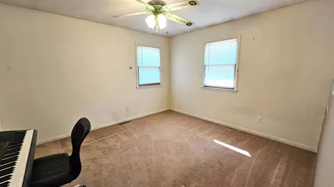 Bedroom - 1208 Perry Ln, Fulton, MO 65251 photo 1 of 4