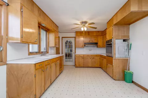 Kitchen - 603 Spring Valley Dr, Windsor, MO 65360 photo 1 of 4