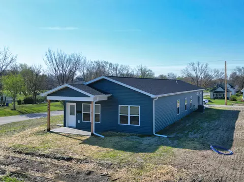 Exterior - 1000 Henry St, Moberly, MO 65270 photo 4 of 4
