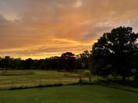 10269 County Road 471, Tebbetts, MO 65080