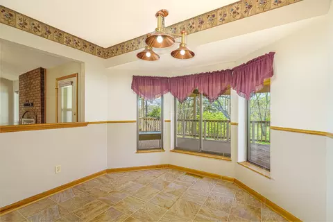 Dining - 1605 Independence Rd, Rolla, MO 65401 photo 1 of 1