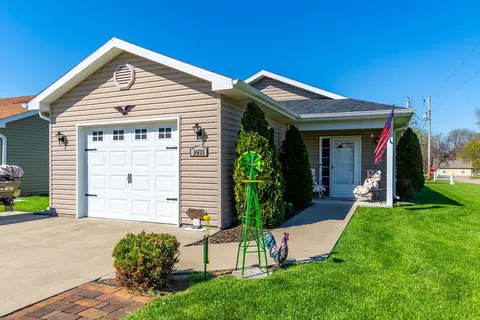 1603 Onie St, Mexico, MO 65265