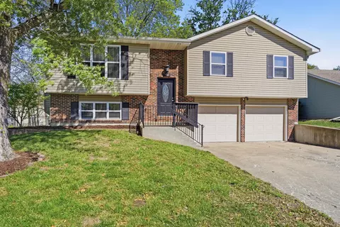 3700 Santiago Dr, Columbia, MO 65203
