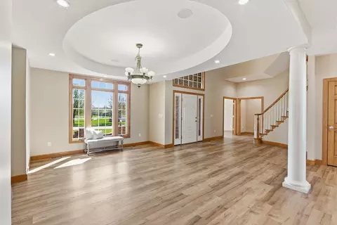 Living - 1322 Ryan Dr, Centralia, MO 65240 photo 2 of 18