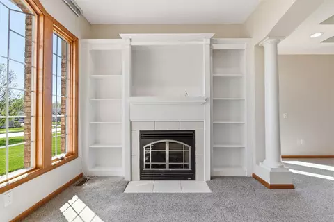 Living - 1322 Ryan Dr, Centralia, MO 65240 photo 17 of 18