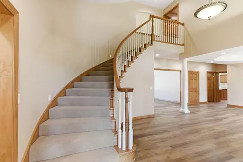 Entry Way - 1322 Ryan Dr, Centralia, MO 65240 photo 7 of 13