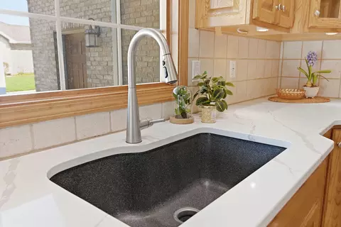 Kitchen - 1322 Ryan Dr, Centralia, MO 65240 photo 7 of 13