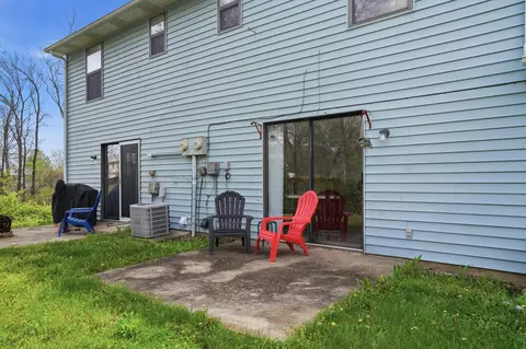 Exterior - 305 E Liberty Ln #A&B, Ashland, MO 65010 photo 3 of 8