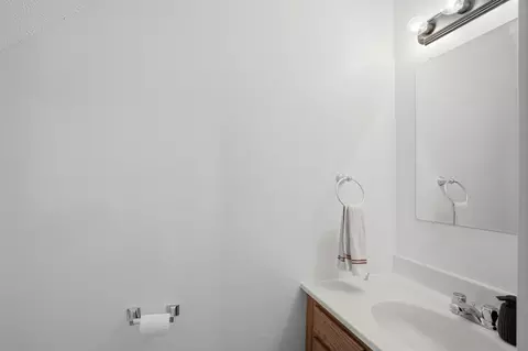 Bath - 305 E Liberty Ln #A&B, Ashland, MO 65010 photo 1 of 4