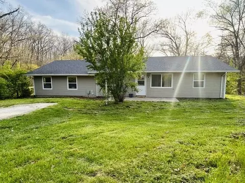 8171 County Road 405, Fulton, MO 65251