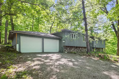 6220 S Schuster Rd, Columbia, MO 65203