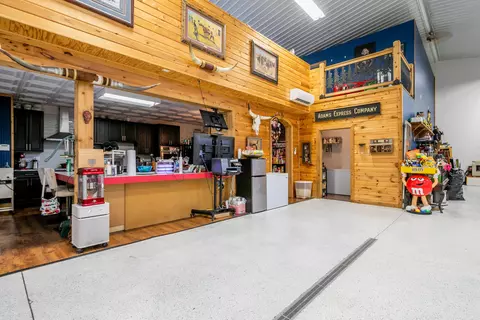 Entry Way - 1324 State Hwy Ww, Fulton, MO 65251 photo 1 of 2