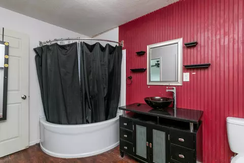 Bath - 1324 State Hwy Ww, Fulton, MO 65251 photo 1 of 1
