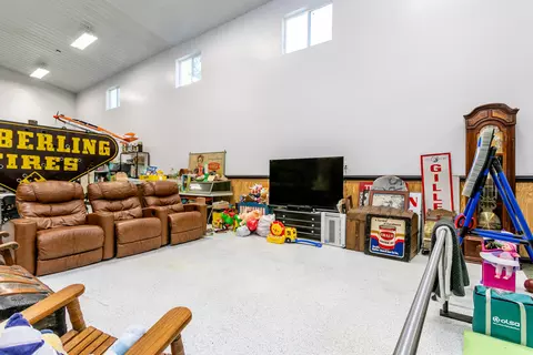 Living - 1324 State Hwy Ww, Fulton, MO 65251 photo 1 of 1