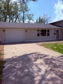 1102 Donna Ln, Fulton, MO 65251