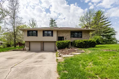4520 W Waterford Ct, Columbia, MO 65203