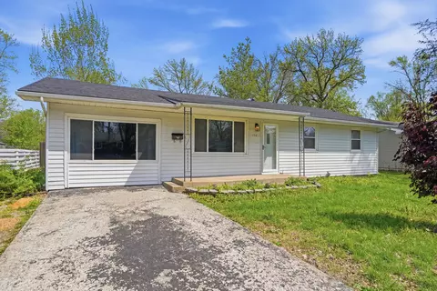 132 S Reed St, Centralia, MO 65240