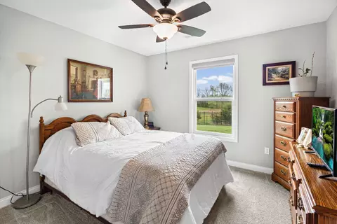 Bedroom - 5200 Democracy Dr, Ashland, MO 65010 photo 3 of 5