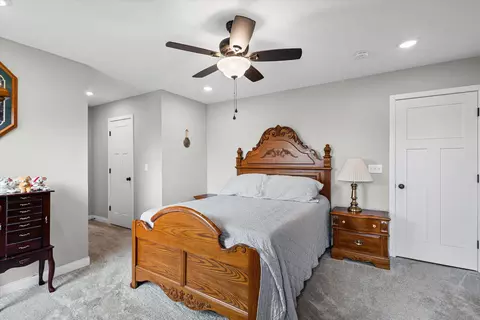 Bedroom - 5200 Democracy Dr, Ashland, MO 65010 photo 2 of 5