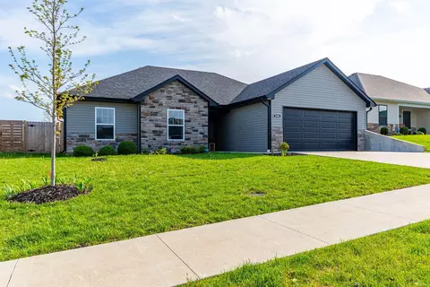 5506 Geyser Blvd, Columbia, MO 65202