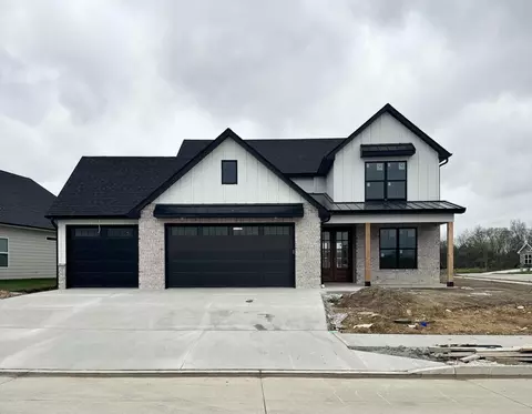 5201 Stormy Dr, Columbia, MO 65203
