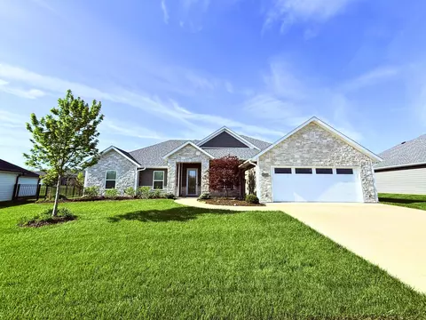4914 Glide Cv, Columbia, MO 65201