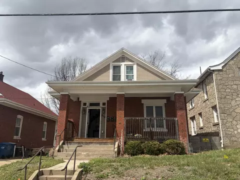 810 Jackson St, Jefferson City, MO 65101