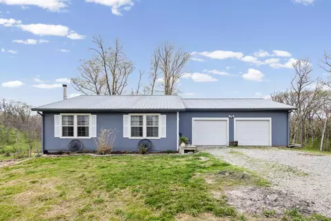 19875 N Barnes Rd, Centralia, MO 65240