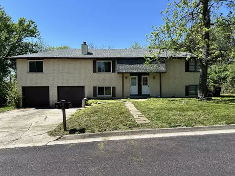 2004 Juniper Dr, Columbia, MO 65201