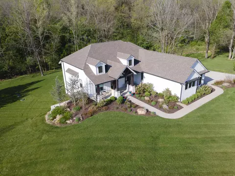 1570 W Woodie Proctor Rd, Columbia, MO 65203
