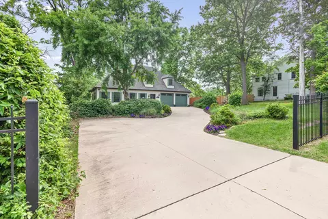 1310 W Broadway, Columbia, MO 65203