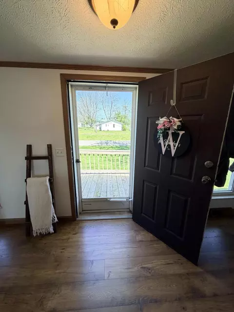 409 N Main St, Madison, MO 65263