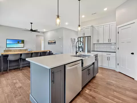 Kitchen - 15075 Everglades Dr, Ashland, MO 65010 photo 6 of 6